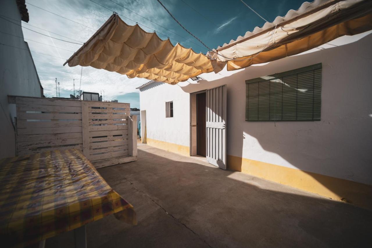 Alojamiento Rural Antigua Fragua El Real de la Jara Esterno foto